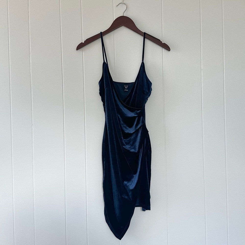 XS Navy Velvet Bodycon Windsor Dress